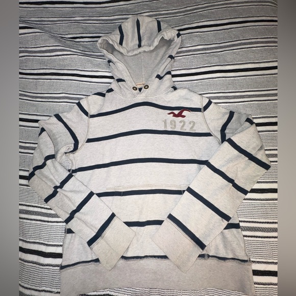 Hollister Men’s Gray‎ & Navy Striped Pullover Hoodie Sweater | Size S - Picture 1 of 4